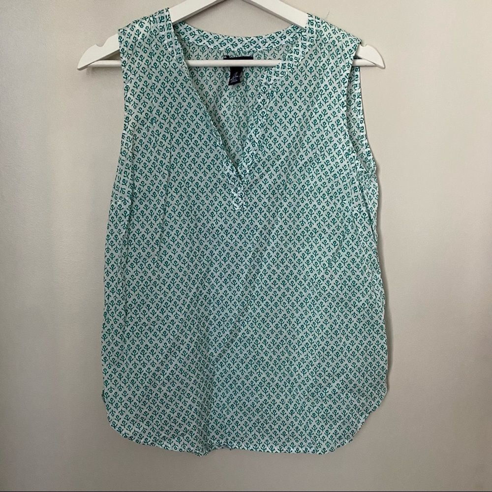 Gap Blouse Sleeveless Floral Print V-Neck Top Casual Lightweight Trendy Pattern - Picture 6 of 6